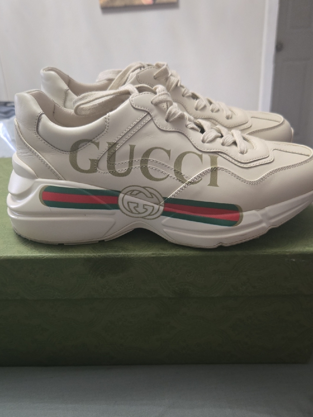 Gucci Cream Leather Sneakers with Green-Red Web